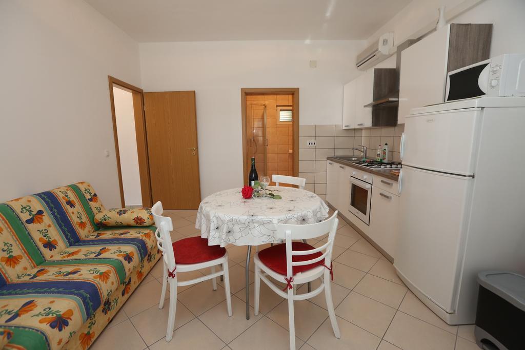 Apartment Davorka Primošten Extérieur photo